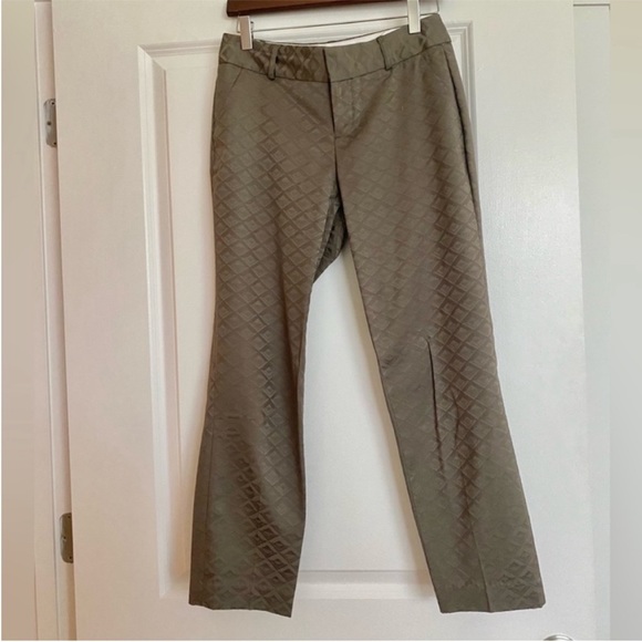 WOMEN’s BANANA REPUBLIC GREEN MARTIN FIT CROPPED PANTS - SIZE 0 - Picture 1 of 15